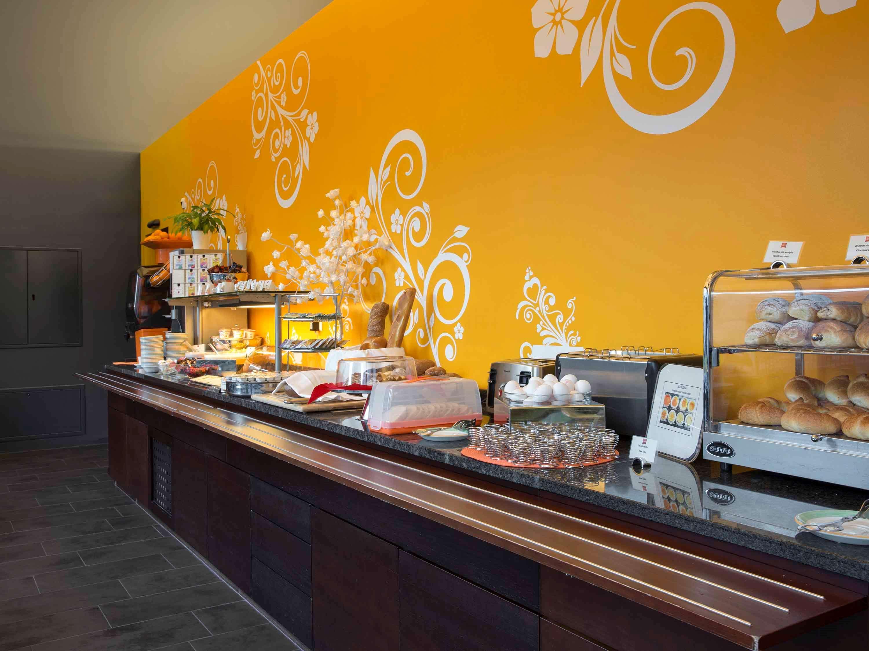 Ibis Locarno Hotel Luaran gambar