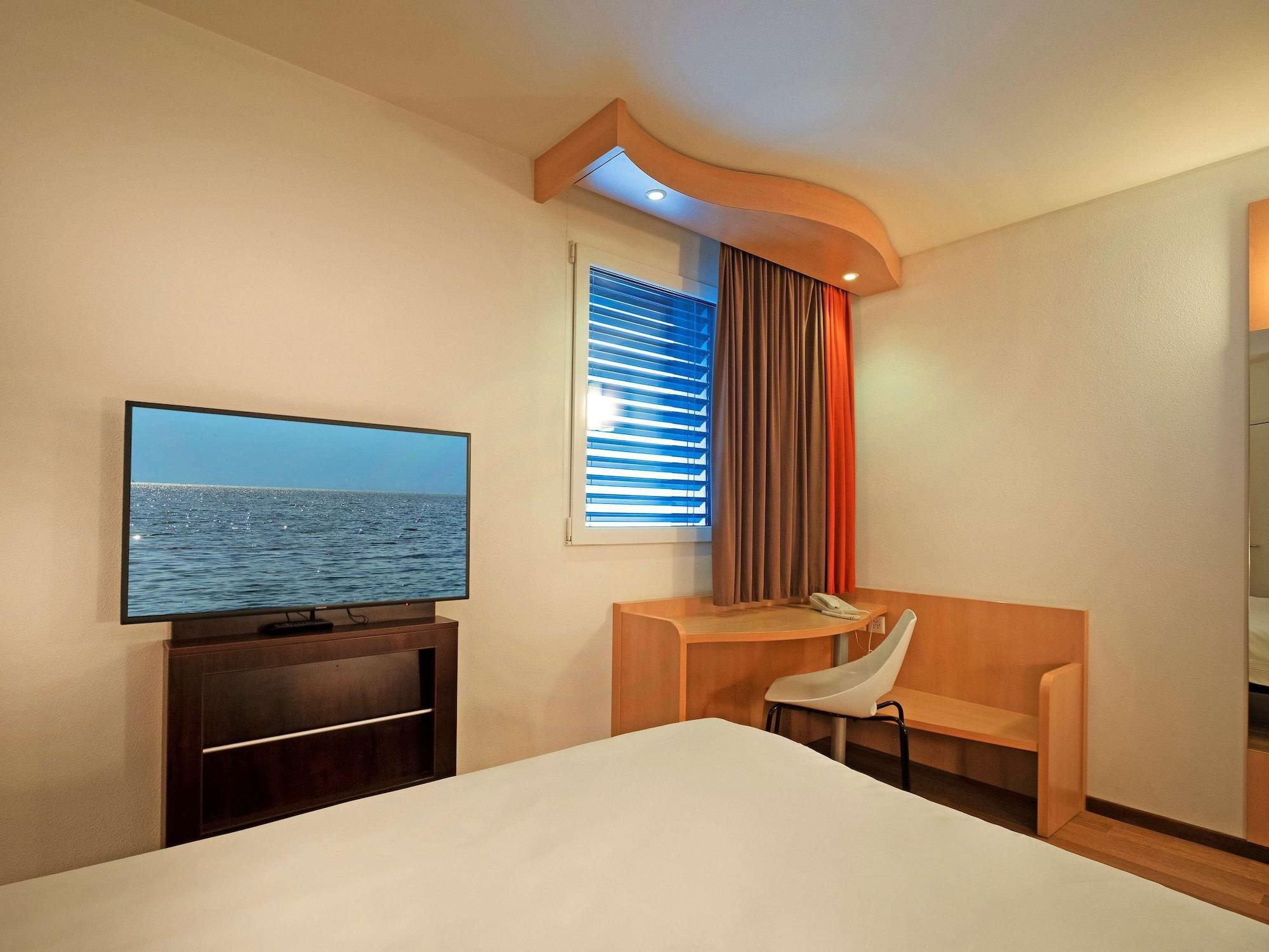 Ibis Locarno Hotel Luaran gambar